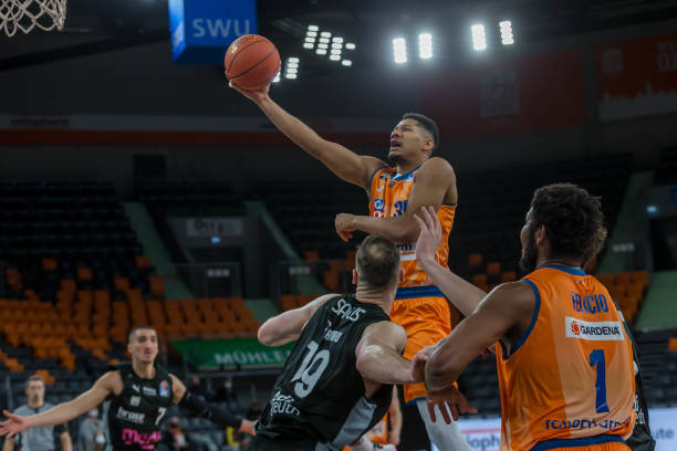 畅通无阻的 畅通无阻的