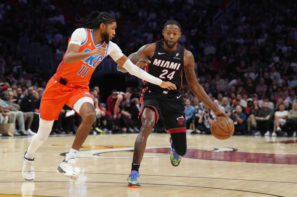 碰撞都充满 碰撞都充满